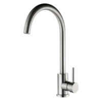 Robinet d'évier de cuisine rotatif monté sur le pont Vaguel Robinet de cuisine pour évier à eau chaude et froide