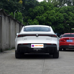 Changan UNI-V <span class=keywords><strong>IDD</strong></span> Híbrido Enchufable Premium, Edición Smart Fun de 136 KM, Automático, Nuevo, Ideal para Conducción Urbana Relajada, en Venta - Product Image 3