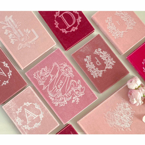 Cuaderno forrado de terciopelo teñido personalizado con estampado de portada exquisita con marcapáginas, cuaderno forrado de terciopelo de seda hecho a mano de lujo - Product Image 1