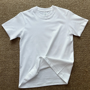 <span class=keywords><strong>T</strong></span>-<span class=keywords><strong>shirt</strong></span> in Cotone Pima di Alta Qualità, Morbido e Lungo, <span class=keywords><strong>Produzione</strong></span> Personalizzata con Ricamo e Stampa per Uomo - Product Image 2