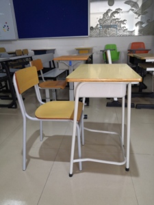 Escritorio Escolar Moderno, Ecológico y Duradero de MDF con Silla <span class=keywords><strong>para</strong></span> Niños, Ideal <span class=keywords><strong>para</strong></span> el Aula - Product Image 4