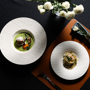 Vente en gros Nordic Assiette en porcelaine céramique blanche et noire Vaisselle Assiette à soupe italienne Plat à <span class=keywords><strong>caviar</strong></span> en vrac - Product Image 1