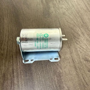 Condensateur de machine à laver Stol 10uf Cbb65 pour modèles entièrement automatiques Haier - Product Image 3