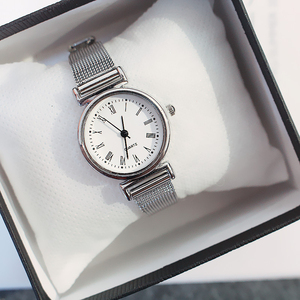 Montre pour femme élégante, style rétro européen et américain, tendance coréenne, simple, petite montre ronde à bracelet - Product Image 4