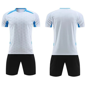 Ensemble de maillot de football pour garçons de couleur unie, maillot de football personnalisé, 100% polyester, ensemble complet - Product Image 2