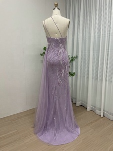 <span class=keywords><strong>Abito</strong></span> da sera a sirena viola lussuoso <span class=keywords><strong>con</strong></span> piume, <span class=keywords><strong>monospalla</strong></span> e <span class=keywords><strong>spacco</strong></span> laterale, <span class=keywords><strong>lungo</strong></span>, ideale per matrimoni e feste da donna - MB40067 - Product Image 6