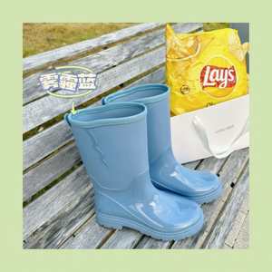 Stivali da pioggia impermeabili alla moda da donna scivoli graziosi stivali lunghi con Design leggero QW9 - Product Image 1