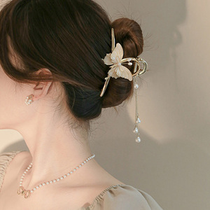 Elegante Vergoldete Haarspangen mit Wassertropfen-Perlen und Quasten, Chinesischer Stil, Große Schmetterlings-Haarklammern - Product Image 6