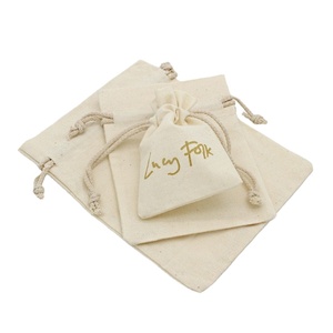 ถุงผ้าดิบออร์แกนิคสีขาวขนาดเล็กแบบมีเชือกผูก พร้อมโลโก้ - Product Image 1