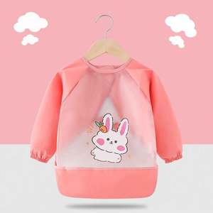 Bavoirs en silicone pour bébé en gros, sans BPA et imperméables, avec fermeture à bouton, design personnalisé et service OEM, bon prix - Product Image 3