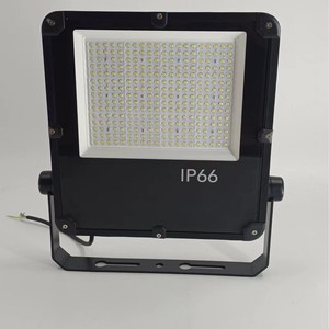 Projecteur LED 100W 150W 200W 300W IP66 Haute Luminosité Large Faisceau Montage en Surface Puce COB Éclairage Extérieur - Product Image 1