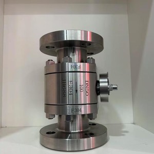 Vanne à flotteur manuelle forgée en acier inoxydable trois pièces Wugong Q41F-160 pour applications industrielles et domestiques - Product Image 1