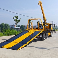 Dépanneuse routière à plateau plat DFAC 4x2 avec grue, camion de remorquage léger de 8 tonnes, camion de récupération de véhicules avec grue de 5 tonnes pour le sauvetage routier