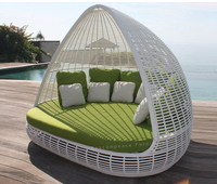 Hotel Triangle Strandliegen Rattan Wicker Sonnenliege Outdoor-Möbel Chiase Lounge Sonnenliegen mit Baldachin