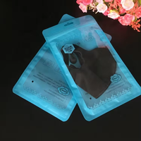 Emballage personnalisé recyclable et imprimé par gravure Sacs en mylar noir avec fenêtre Pochette debout en plastique à fermeture éclair mate