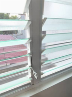 Volets en aluminium et verre de style européen haut de gamme, stores électriques sur mesure pour villas, appartements et projets hôteliers
