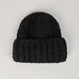 Bonnet en tricot de qualité supérieure, style créateur, avec logo brodé personnalisé, pour l'hiver – Vente en gros - Product Image 1