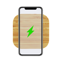 Chargeur sans fil de bureau en bambou naturel avec ports USB Type C 15W, fabrication directe OEM, chargeur sans fil carré pour la maison
