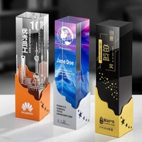 Cube créatif personnalisé en gros K9 trophée en verre clair verre métal étoile Base Souvenir Laser pentagramme concours cadeaux