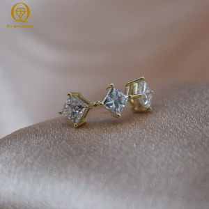 Pendientes de Diseño Único con Corte Princesa Cuadrado, Oro de 18K, Certificado IGI, Color D, Claridad VVS, Diamante Sintético, Personalizados para Regalo - Product Image 2