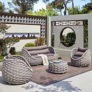 Ensemble <span class=keywords><strong>de</strong></span> meubles <span class=keywords><strong>de</strong></span> <span class=keywords><strong>jardin</strong></span> modernes et luxueux pour patio extérieur, canapé et chaise longue en <span class=keywords><strong>aluminium</strong></span> avec coussin imperméable pour usage hôtelier - Product Image 1