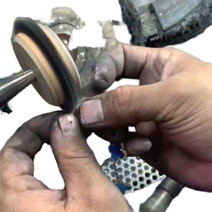 Brosse de <span class=keywords><strong>polissage</strong></span> robuste en poils d'autruche pour outil rotatif <span class=keywords><strong>Dremel</strong></span>, à noyau <span class=keywords><strong>bois</strong></span>/plastique, 1C2C4C6C, pour la fabrication de bracelets en jade - Product Image 2