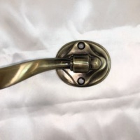Poignée en métal H040 de style européen en alliage de zinc, designs personnalisables pour accessoires funéraires
