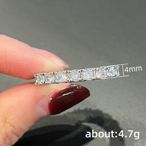 Anillo de Diamantes de Oro Blanco F1471, Corte Brillante Redondo, Color G Natural, Anillo de Compromiso Clásico para Mujer - Product Image 5