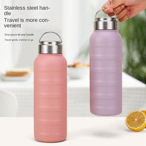Botella de Agua Aislada al Vacío de Acero Inoxidable de Doble Pared, 750ml/1000ml, con Pajita, para Camping, 6-12 Horas, con Logotipo Personalizado, Nuevo Diseño, Gran Venta - Product Image 3