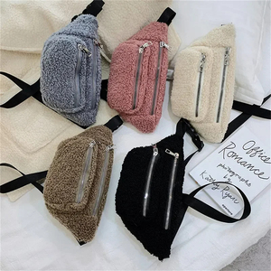 Sac <span class=keywords><strong>Banane</strong></span> <span class=keywords><strong>Femme</strong></span> en Peluche Couleur Unie, <span class=keywords><strong>Sacoche</strong></span> de Ceinture Épaule Bandoulière Poitrine, <span class=keywords><strong>Sacoche</strong></span> <span class=keywords><strong>Banane</strong></span> de <span class=keywords><strong>Marque</strong></span> Designer pour <span class=keywords><strong>Femme</strong></span> - Product Image 2