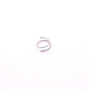 Anneau de <span class=keywords><strong>nez</strong></span> torsadé demi-<span class=keywords><strong>boucle</strong></span> en acier inoxydable style européen et américain, populaire, unisexe, électroplaqué, en gros, en stock - Product Image 5