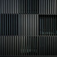 Système de contrôle solaire architectural vertical moderne, résistant aux UV, durable, résistant aux intempéries, écologique, lamelles extérieures en aluminium