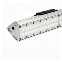 Lámpara LED Lineal para Canchas Deportivas Chino con Garantía de 3 Años, 200W, Ángulo Ajustable de 90 Grados, de Aluminio, para Tenis, con Clasificación IP65, 6000K, Ra70