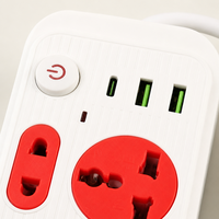 Regleta de alimentación universal industrial de latón con 10 tomas, logotipo personalizado al por mayor, colorida, con múltiples enchufes, 2 USB-A y 1 USB-C