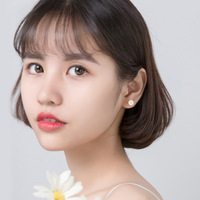 Anting-anting tusuk bunga daisy lucu dari perak sterling 925 untuk hadiah perhiasan pelajar
