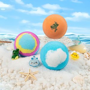 Bombes de bain pour enfants 70G 12 pièces, ensemble cadeau sphérique naturel fait main avec des jouets à l'intérieur - Product Image 3