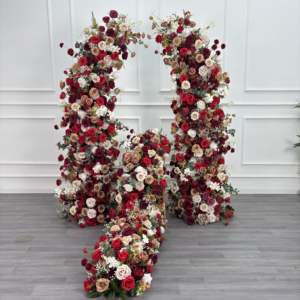 Decorazione Floreale <span class=keywords><strong>Serie</strong></span> Autunnale, Composizione Artigianale di Rose in Seta Rosse e Marroni a Forma di Corno, Sfondo Decorativo - Product Image 1