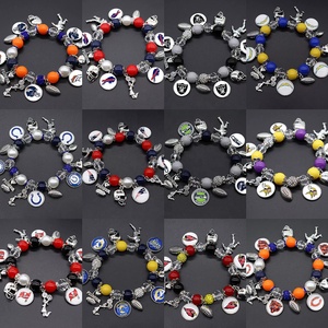 Grosir <span class=keywords><strong>Denver</strong></span> <span class=keywords><strong>Broncos</strong></span> gelang liontin Logo kejuaraan uniseks perhiasan tim olahraga sepak bola untuk hadiah pesta ulang tahun - Product Image 2