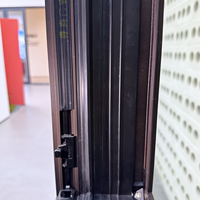 Ventana Abatible con Marco de Aleación de Aluminio con Rotura de Puente Térmico Certificada AS2047, Diseño Insonorizado, Calificada por Energy Star para Exteriores