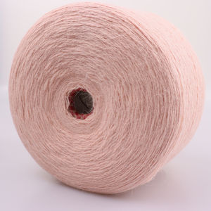 Fio de Mink de Cabelo Longo 2/14Nm à Venda por Atacado, 60% Cabelo de Coelho Angorá, 40% Nylon, Mistura Fancy para Tricô, Retardante de Chamas, Reciclado - Product Image 3