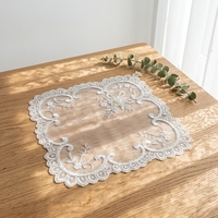 Napperons de table brodés rétro européens, accessoires de photographie, décoration de bureau, accessoires de service à thé ajourés, sets de table en dentelle
