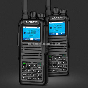 Radio Bidireccional Portátil Digital DMR BFDM-1701 de 5W UHF VHF, Resistente al Agua IPX-1, Alcance de 0-5km - Product Image 3