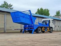 Camion benne basculante 4x2 pour déchets, camion à ordures avec conteneur de 15m³ à vendre, véhicule de collecte des déchets à bras oscillant pour les déchets urbains