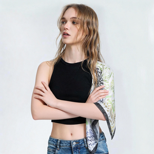 Pañuelo Cuadrado de Seda Sintética de 70x70cm, Bandana Ligera con Protección UV para Verano, Pañuelo Grande con Estampado para Cabello y Cuello para Mujer, Venta al Por Mayor - Product Image 3