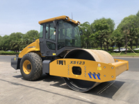Compacteur vibrant à rouleaux fiable XS123PD 12,8T pour sols cohésifs – Équipement de construction