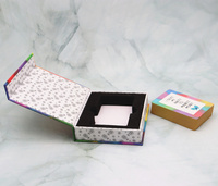 Cartes de tarot personnalisées avec impression sur mesure, bords dorés et coins découpés, jeux d'oracle dans une boîte personnalisée avec couvercle et fond