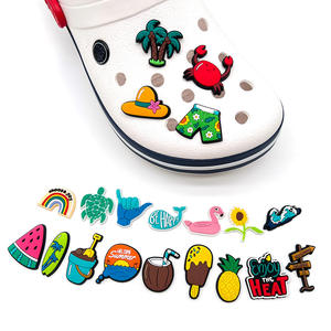 Vente en gros stock Chaussures d'été Charmes Hommes Femmes Accessoires de décoration Enfants Garçons Filles Party Favor Chaussures Décorations Chaussures Charmes - Product Image 3