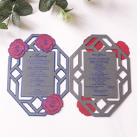 Tarjeta de menú de papel floral de nuevo diseño con patrón troquelado y texto de lámina azul para eventos de bodas y fiestas de cumpleaños