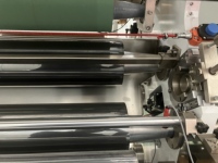 Nouvelle machine de laminage pneumatique automatique compacte à grande vitesse sans solvant pour film alimentaire, haute productivité