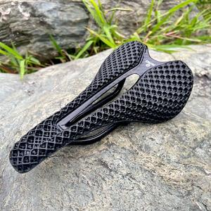 Selle de vélo légère en fibre de carbone imprimée en 3D RiRO pour vélos de route et de montagne, noire, unisexe, adultes - Product Image 4